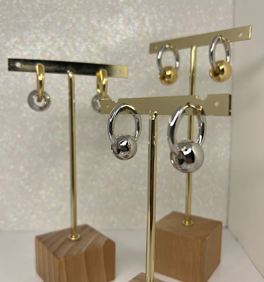 Two-color ball earring